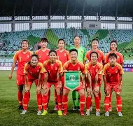 乐鱼体育-女子足球队队员